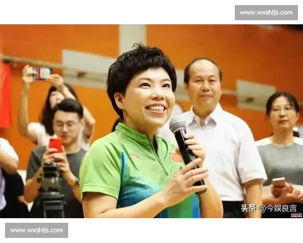 邓亚萍走进印刷学院附小:体育教会孩子 “输得起” 的人生哲学 邓亚萍走进印刷学院附小:体育教会孩子 “输得起” 的人生哲学
